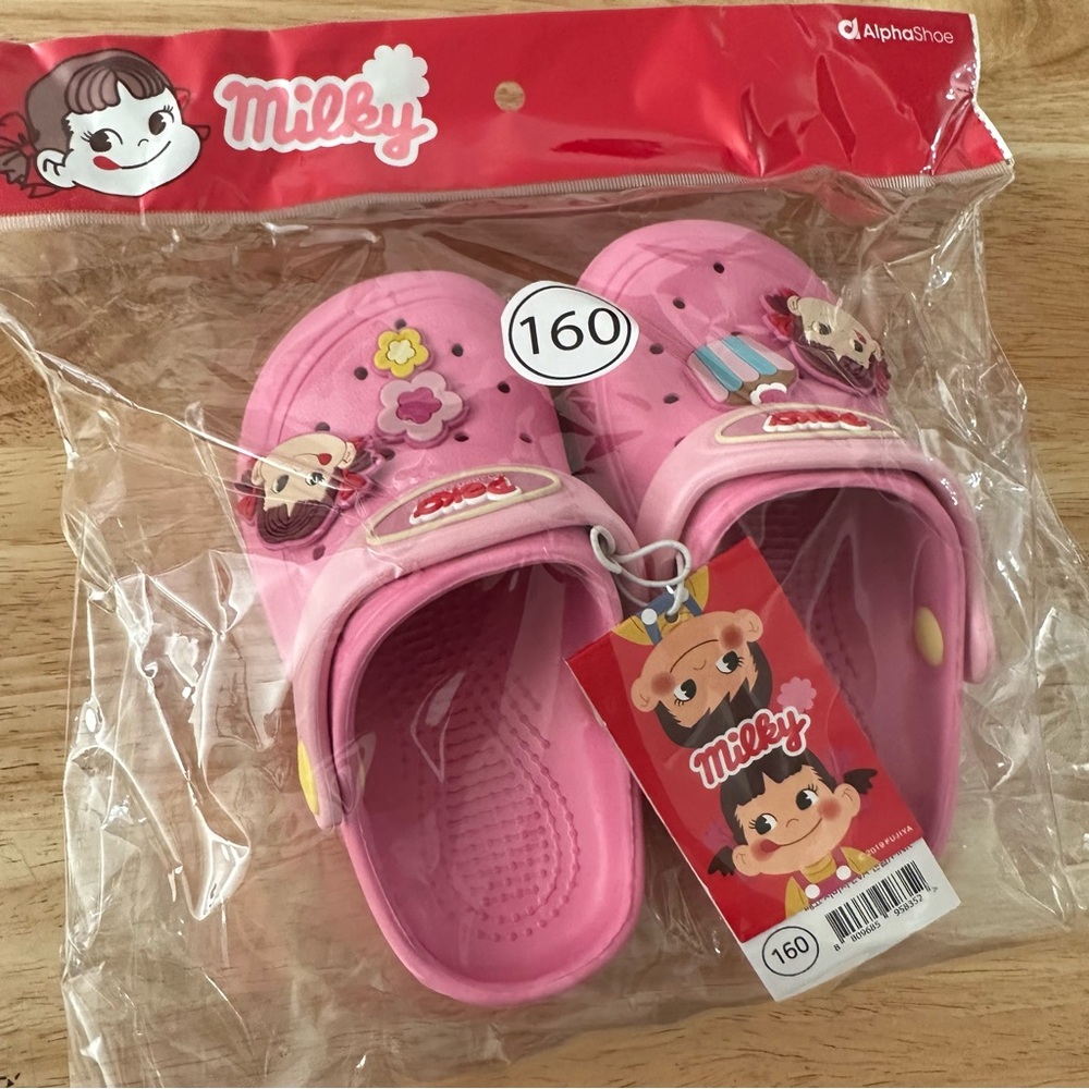 Fujiya Milky Peko-Chan japanese brand kids crocs 4T-5T